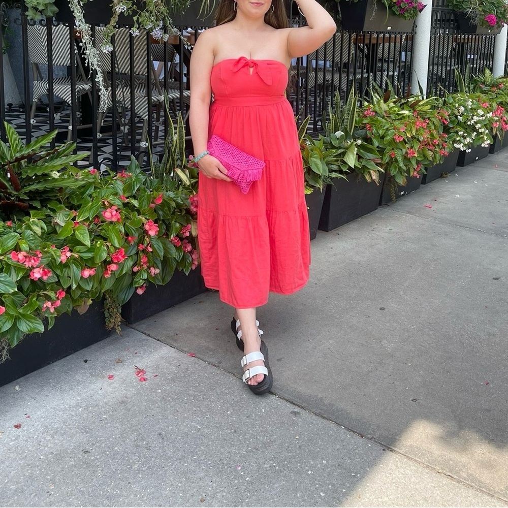 Strapless dress